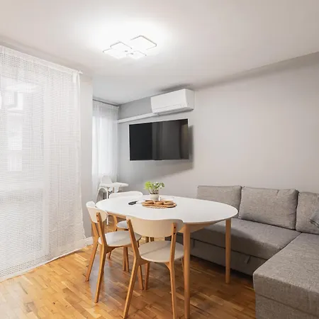 Апартаменты Family - 3 Bedrooms *