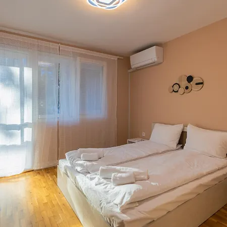 Апартаменты Family - 3 Bedrooms Варна